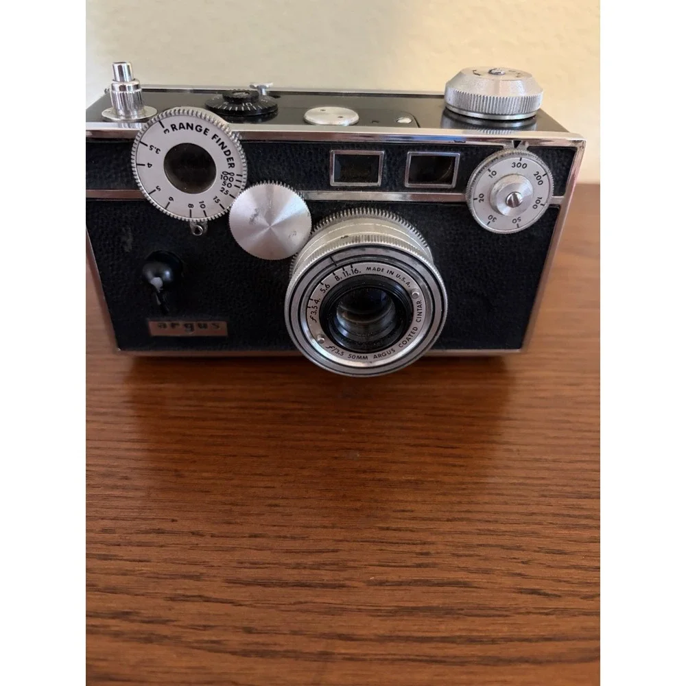 Argus C3 f/3.5 Lens 50mm Film Camera Untested